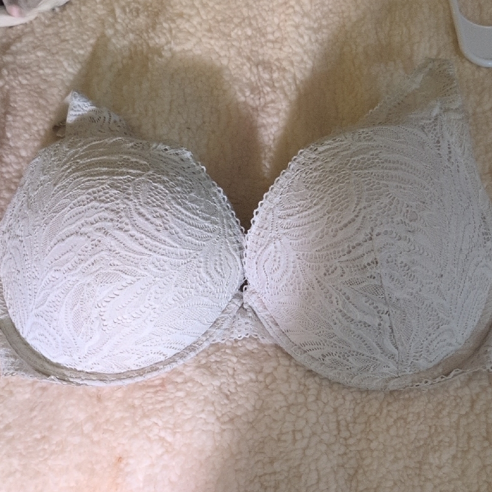 Auden Lace Underwire Bra - Light Gray